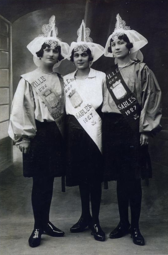 1927  Suzanne Braux - Marcelle Roulleau - Alcida Yvon
