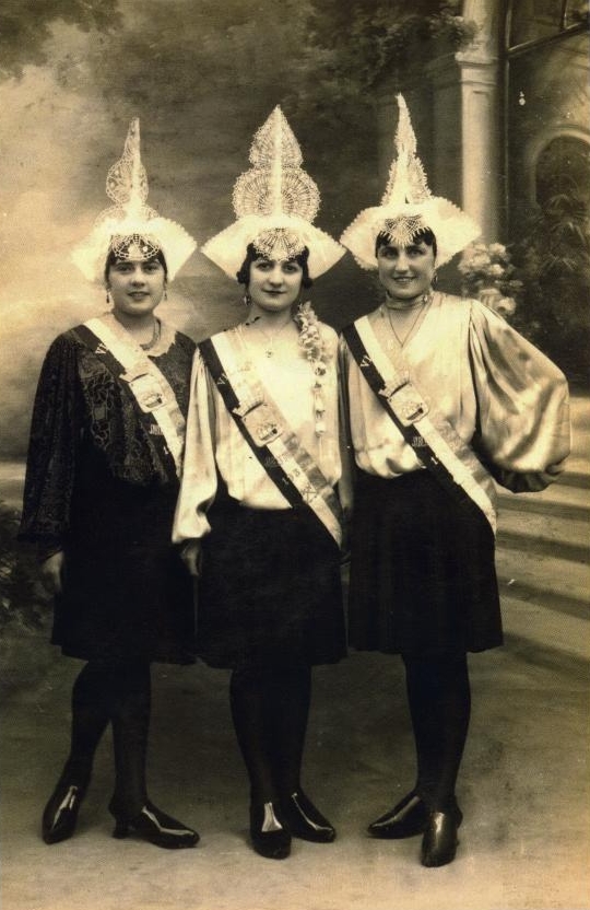 1932 Suzanne Rocheteau - Henriette Gueflet - Augustine Foucaud