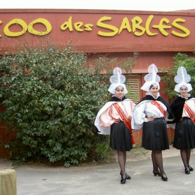 Remise des cadeaux aux Reines