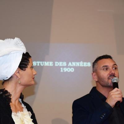 Défilé de coiffes